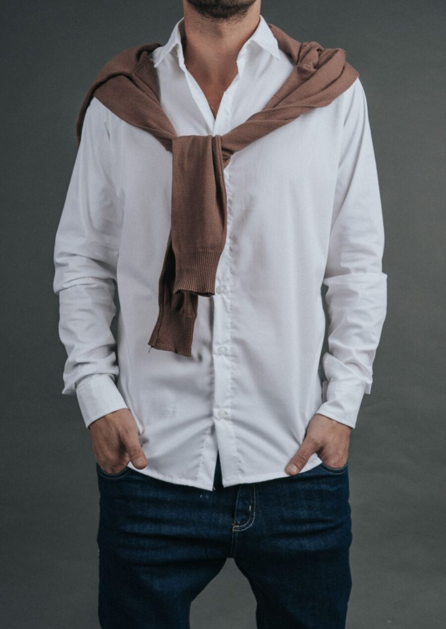 camisa lisa blanca